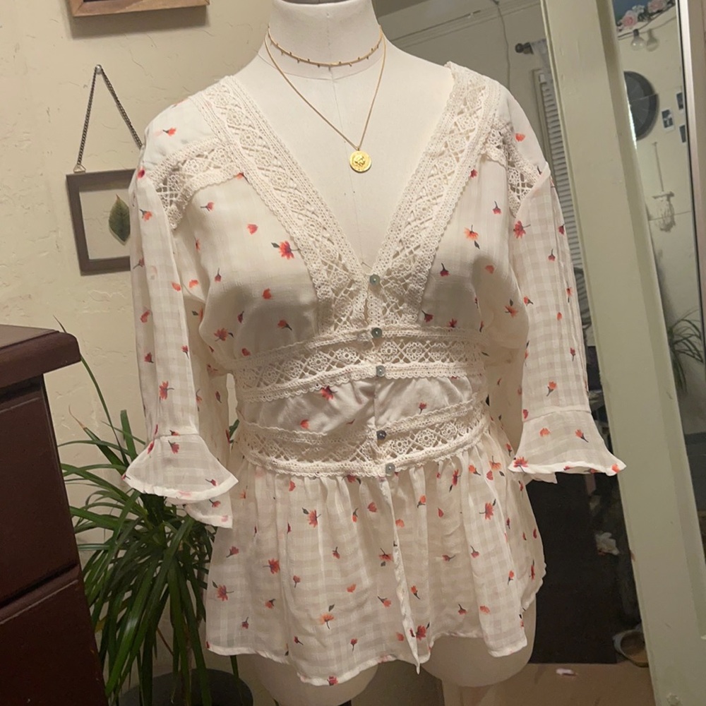 Cute peasant top